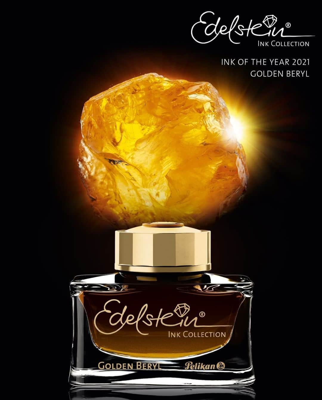 ペリカンさんのインスタグラム写真 - (ペリカンInstagram)「Long time expected and one of the most wanted out of the Top Ten list: The new shade of Edelstein Ink of the Year 2021 – Golden Beryl gets golden-sparkling! For the first time our Edelstein Ink of the Year is a shimmering ink with yellow-golden ink color and shimmering pigments.  Make sure to to shake the bottle well before using it. ;) *If you plan not to write with the pen for a few days, the fountain pen and the ink feeder will be glad to receive an extra care by cleaning it carefully with water.  The Edelstein Ink of the year Golden Beryl will be available as of April 2021.  #pelikanpassion」1月8日 8時01分 - pelikan_passion