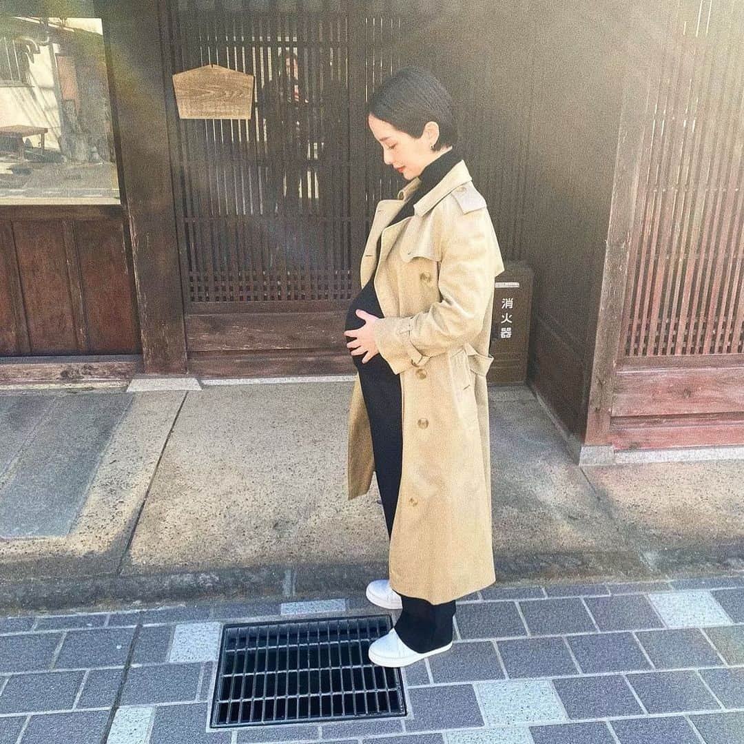 i_am_romikoのインスタグラム：「記念に残しとこかな！ お腹にいるのが懐かしい🤱❤️ #新米ママ#出産#妊婦#臨月#初マタ#女の子ママ#初ママ #初ママさんと繋がりたい #妊婦コーデ #妊婦生活 #女の子ママ予定」