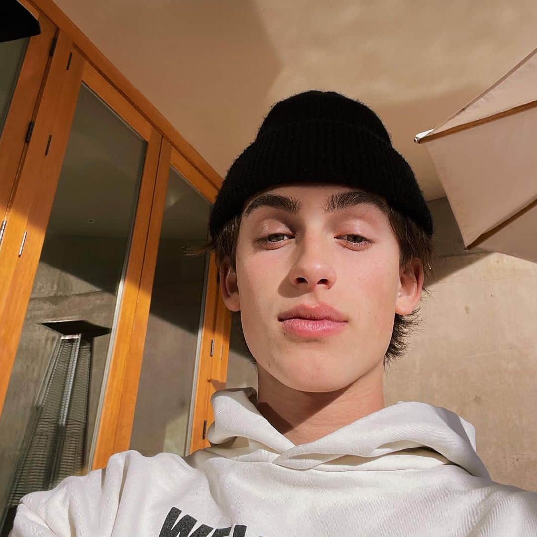 ジョニー・オーランドのインスタグラム：「new music all 2021. are u ready ?」