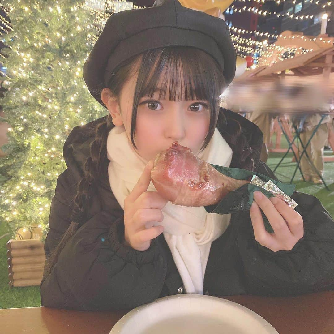 石橋颯さんのインスタグラム写真 - (石橋颯Instagram)「ずっと食べたかったの食べた♡ けっっっこう前にりのと行った時の💕  ･ ･ ･  #ootd #instagood #instalike #followme #いいね #アイドル  #スモークチキン #過去pic #ベレー帽」1月8日 19時40分 - ibuki__hkt48