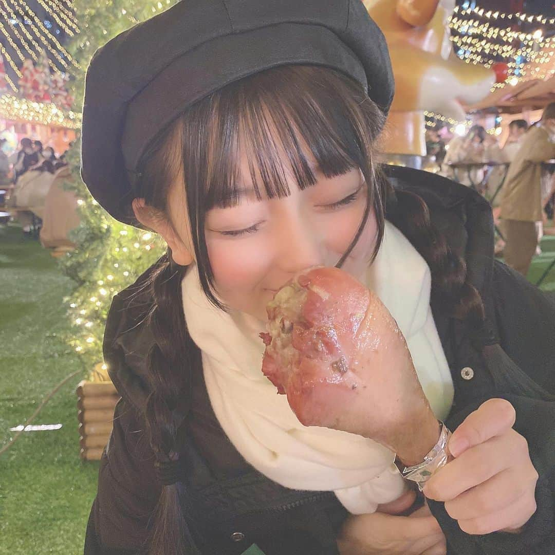 石橋颯さんのインスタグラム写真 - (石橋颯Instagram)「ずっと食べたかったの食べた♡ けっっっこう前にりのと行った時の💕  ･ ･ ･  #ootd #instagood #instalike #followme #いいね #アイドル  #スモークチキン #過去pic #ベレー帽」1月8日 19時40分 - ibuki__hkt48