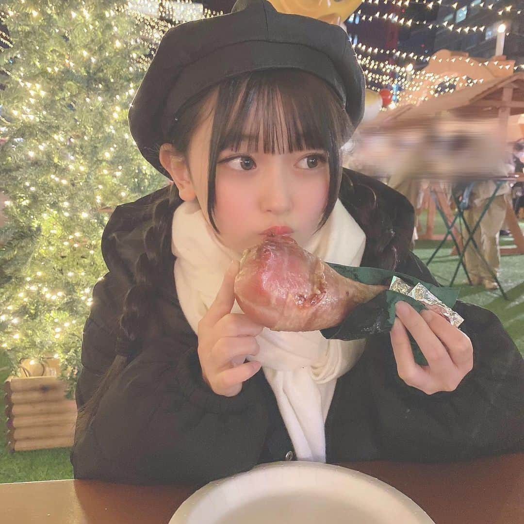 石橋颯さんのインスタグラム写真 - (石橋颯Instagram)「ずっと食べたかったの食べた♡ けっっっこう前にりのと行った時の💕  ･ ･ ･  #ootd #instagood #instalike #followme #いいね #アイドル  #スモークチキン #過去pic #ベレー帽」1月8日 19時40分 - ibuki__hkt48