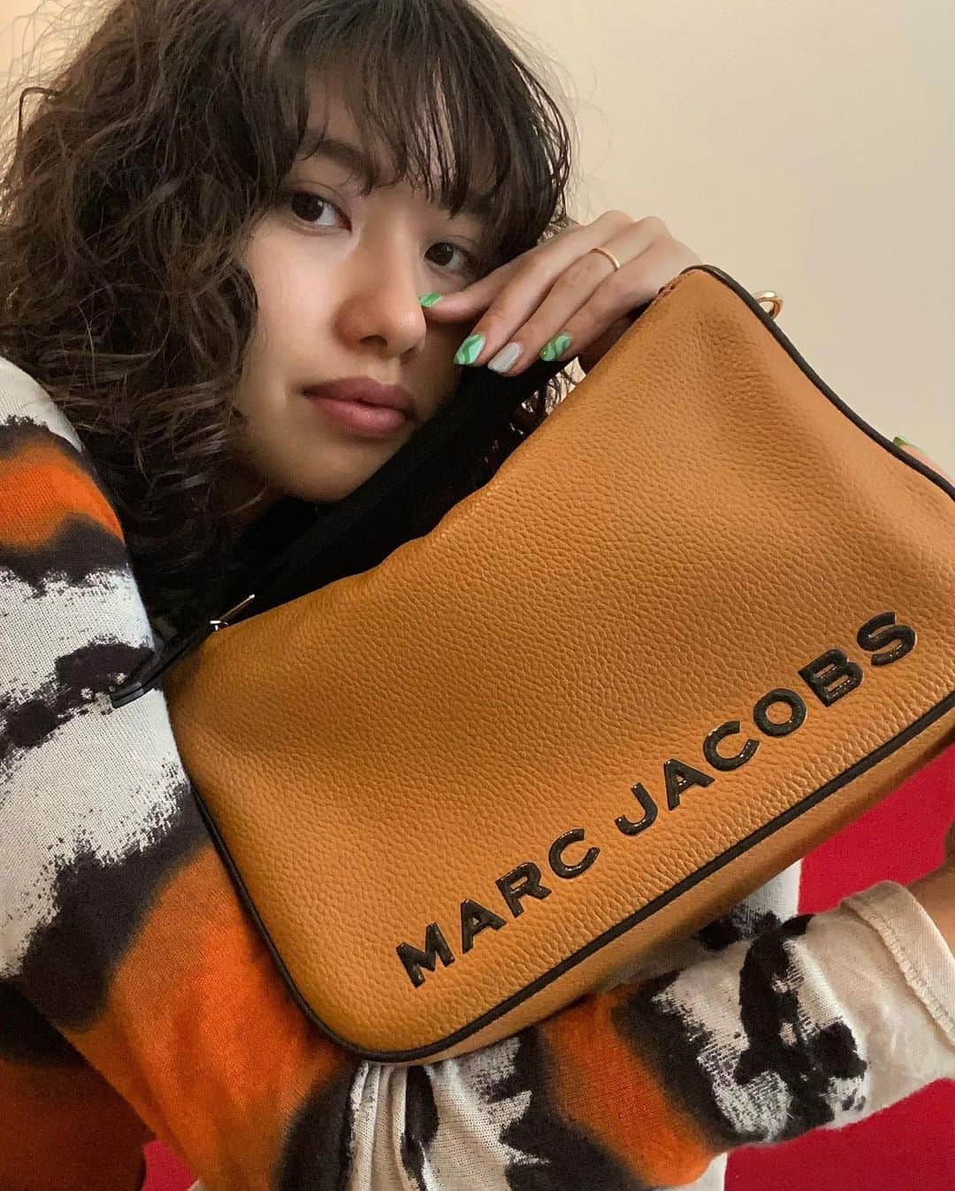 中田みのりのインスタグラム：「thank you💜❤️💛💙💚 @marcjacobs」