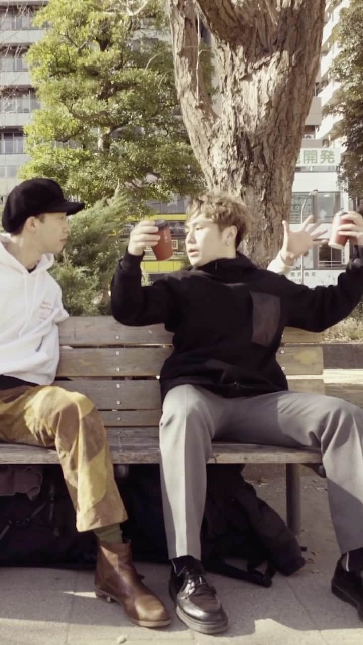 Beat Buddy Boiのインスタグラム：「Coffee break☕️ 🕺 @gash1030 @shinsuke.bbb  👬 @ryoverflow @hilomu13  🎵 @tierrawhack  #BeatBuddyBoi #condense  #tierrawhack #dance #coffee #coffeetime  #coffeebreak  #gash1030 #SHINSUKE」