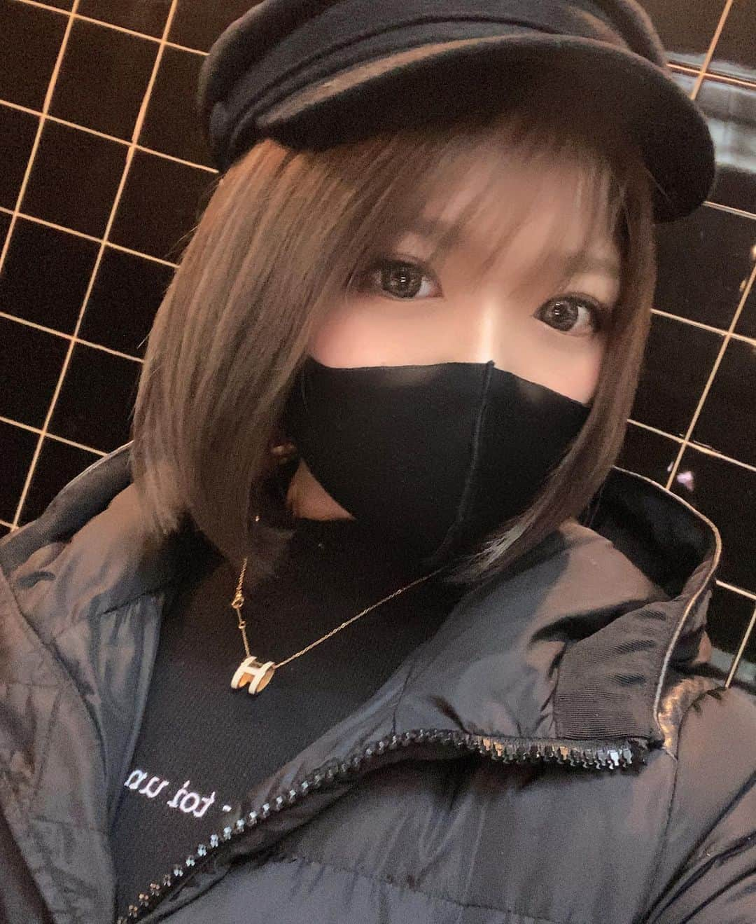 ちゃんのあさんのインスタグラム写真 - (ちゃんのあInstagram)「ショートボブヘアにしました🥺 2021年もよろしくお願いします♡  #六本木 #すすきの #錦 #大阪 #中洲 #福岡 #新宿 #ミナミ #仙台 #キャバクラ #シングルマザー #星崎希愛 #シティーグループ #プレミア #キャバ嬢 #シャンパン #お酒 #ナイツネット #巨乳　#コロナ対策 #ポケパラ #ドレス　#ナイツ総選挙 #ショートヘア　#ボブスタイル」1月8日 18時30分 - noa.723_noble