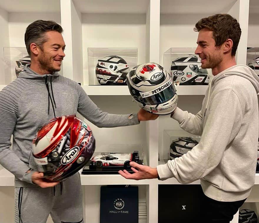 ジェームズ・ロシターのインスタグラム：「My first ever helmet swap & no one better to do it with than my big bro @andre_lotterer with our 2014 Super Formula Helmets. In the first race of the season we were heading for a 1-2 at Suzuka...」