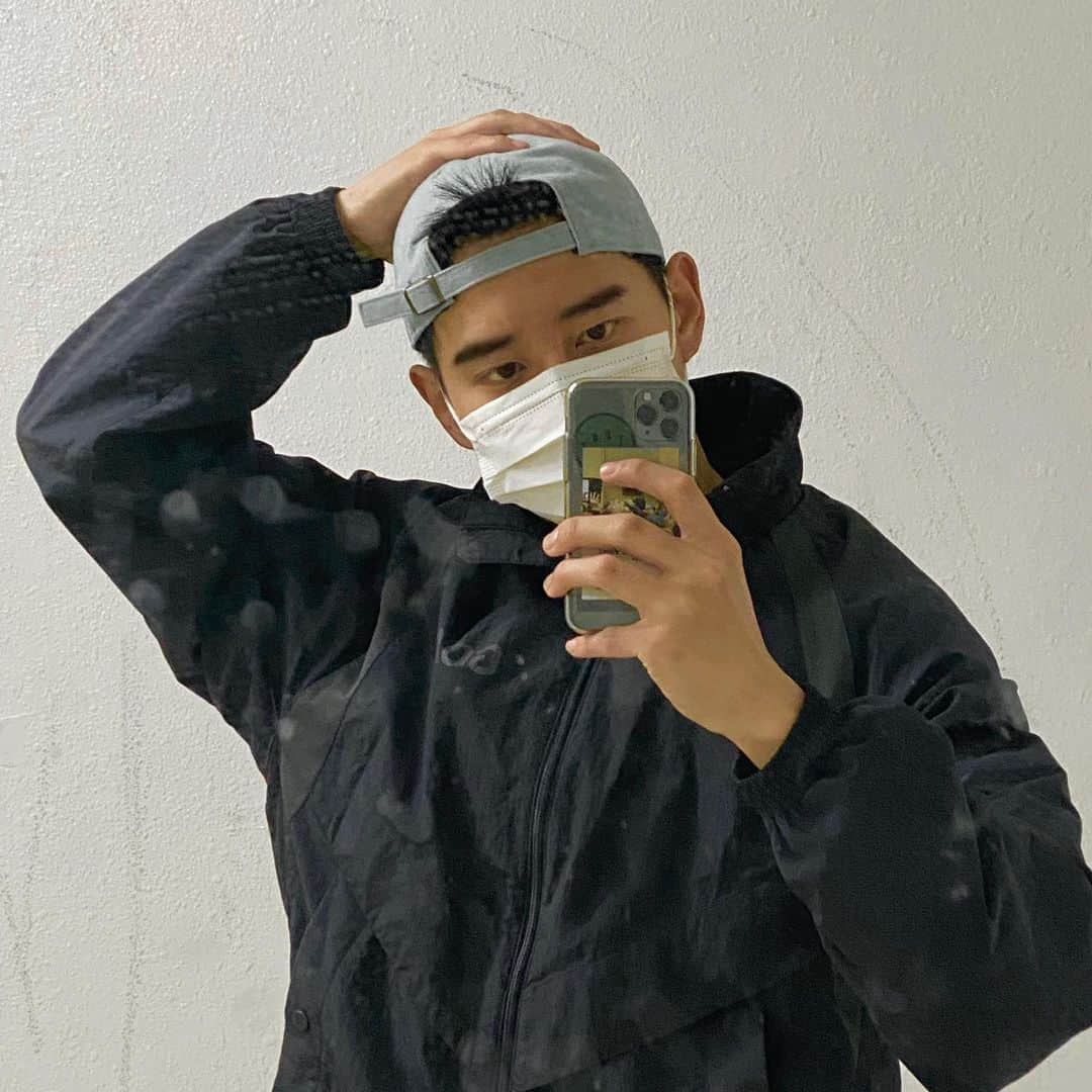 ビボム のインスタグラム：「으추워🥶」