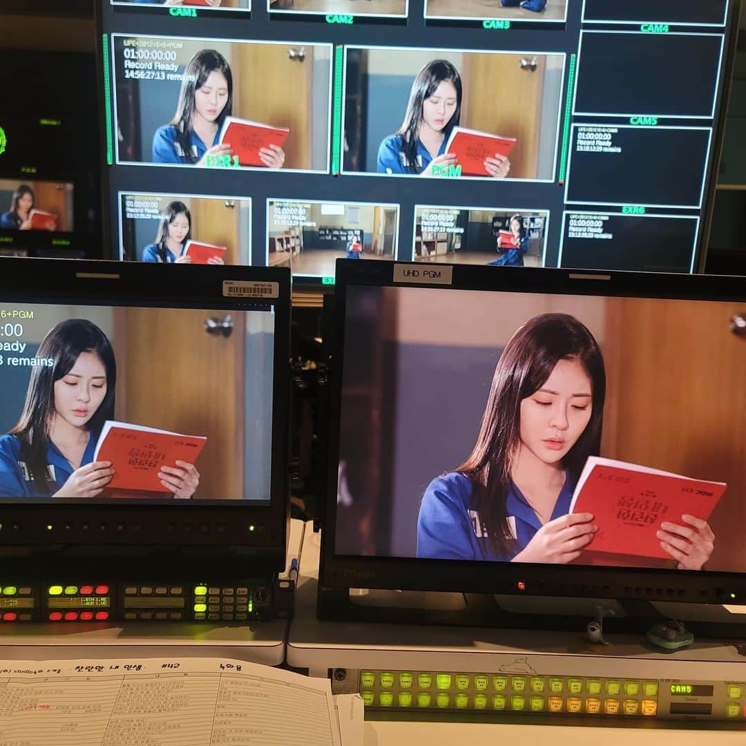 チン・イェソルのインスタグラム：「그동안 감사했습니다  byebye #고상아  #찬란한내인생 ⛄️🤍」