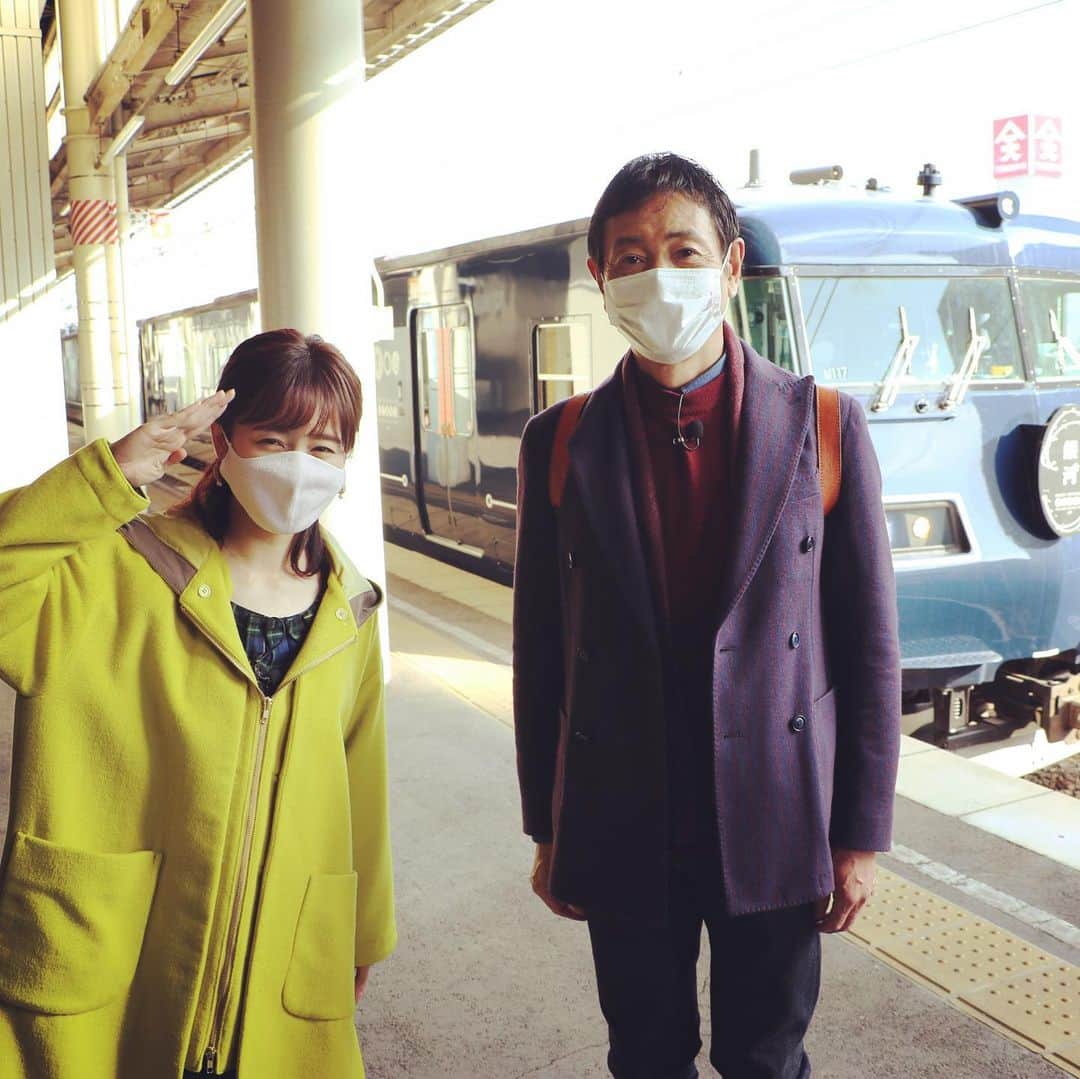 テレビ大阪「おとな旅あるき旅」さんのインスタグラム写真 - (テレビ大阪「おとな旅あるき旅」Instagram)「皆さま 13年目となる今年も宜しくお願いします！またまた大変な事態になってきていますが、感染拡大防止に気をつけながら、楽しい旅を今年もご提案できたらと思っています！  明日のおとな旅あるき旅（テレビ大阪）2021年最初の放送は、鉄道旅です。  お相手はもちろん雪乃ちゃん。 話題の特急「銀河」に乗り西へ。非日常な雰囲気が味わえる車内に2人も大満足！ 広島駅で途中下車して名物グルメも堪能。お楽しみに！  明日 1/9(土)18:30〜  #おとな旅あるき旅#13年目#テレビ大阪#三田村邦彦#斉藤雪乃#特急#銀河#ウエストエクスプレス銀河#列車旅#瀬戸内#絶景#広島#平和記念公園#お好み焼き#カキ」1月8日 19時11分 - tvo.otonatabi