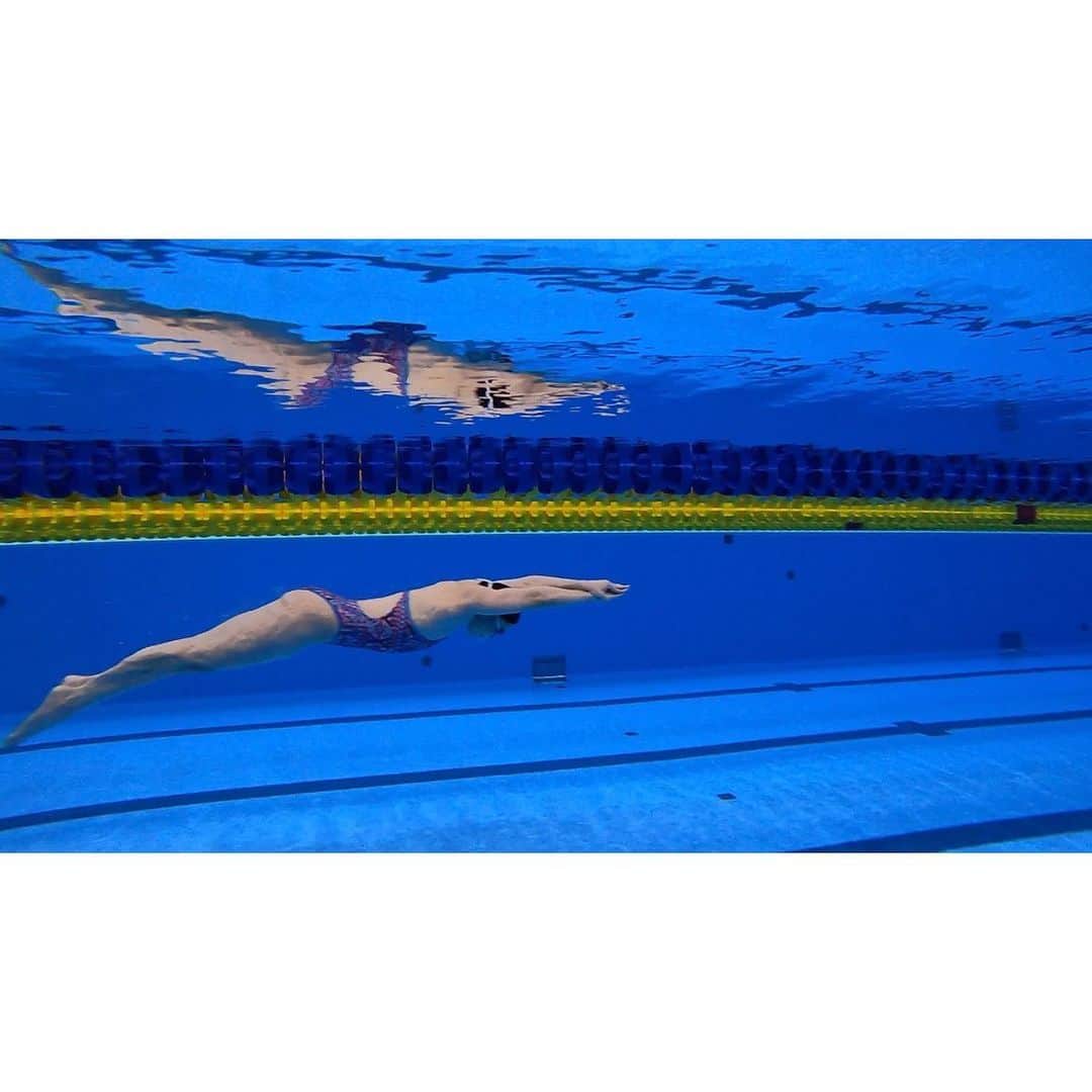 松本弥生さんのインスタグラム写真 - (松本弥生Instagram)「・ プールの青っていいよね」1月8日 12時18分 - yayoi_matsumoto841
