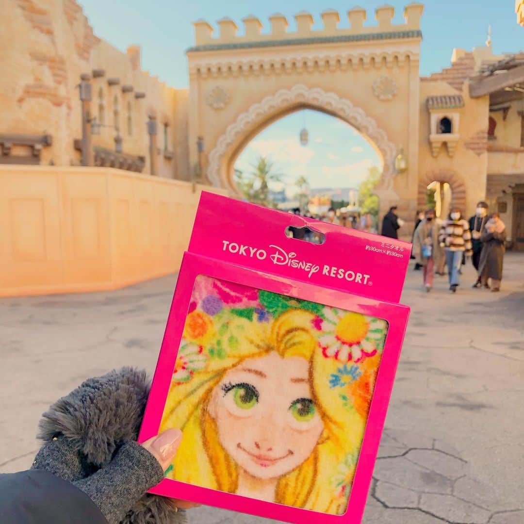 東條恭子さんのインスタグラム写真 - (東條恭子Instagram)「.﻿ ﻿ Ⓣⓞⓚⓨⓞ Ⓓⓘⓢⓝⓔⓨ Ⓢⓔⓐ🧞‍♂️💓💜💕﻿ ﻿ 大晦日は ...