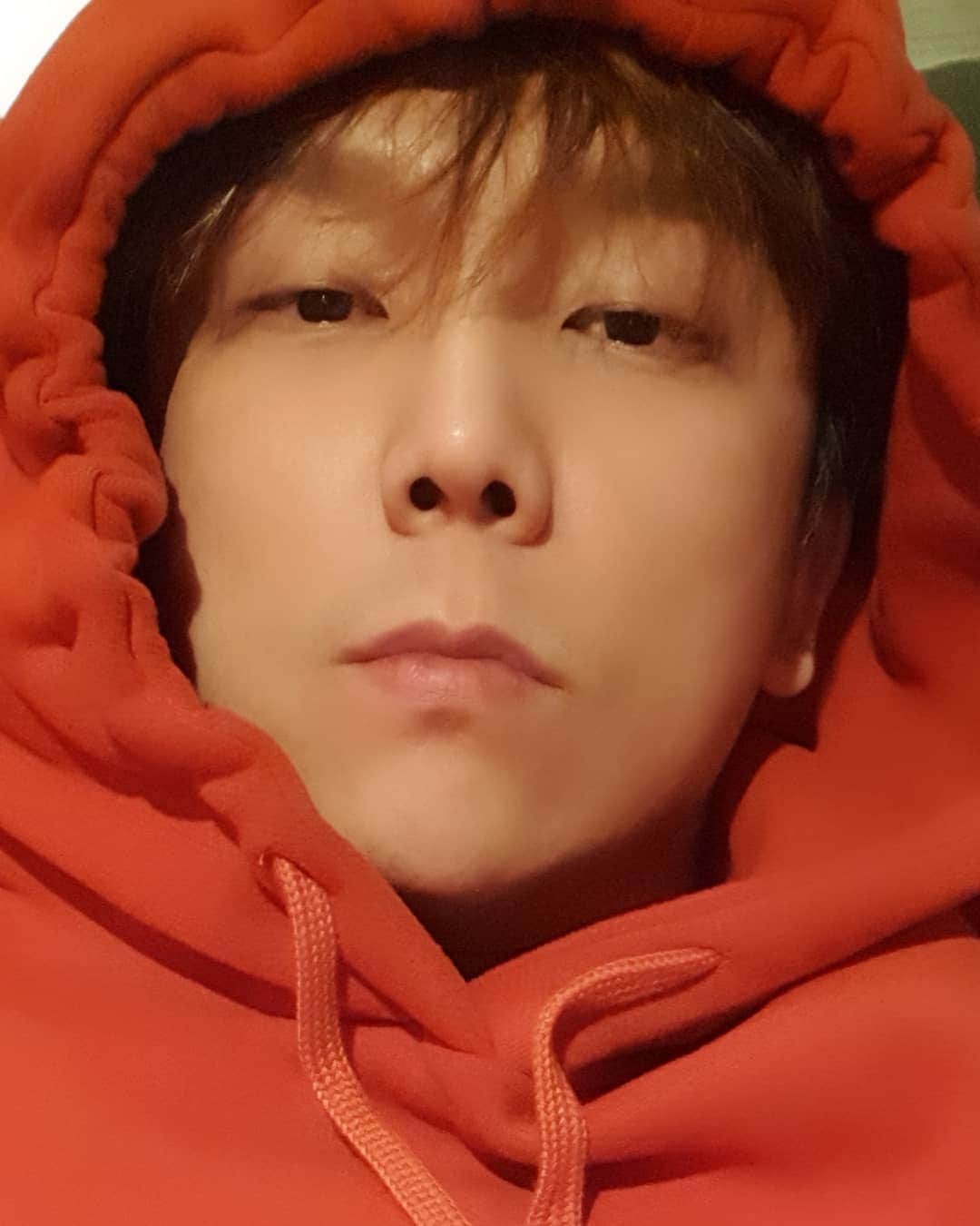 チョンギゴさんのインスタグラム写真 - (チョンギゴInstagram)「이 엄동설한에 집이 난방이 안되서 자고 일어나면 경복아파트 사거리 횡단보도에서 눈 뜨는 기분이다」1月8日 13時35分 - junggigo