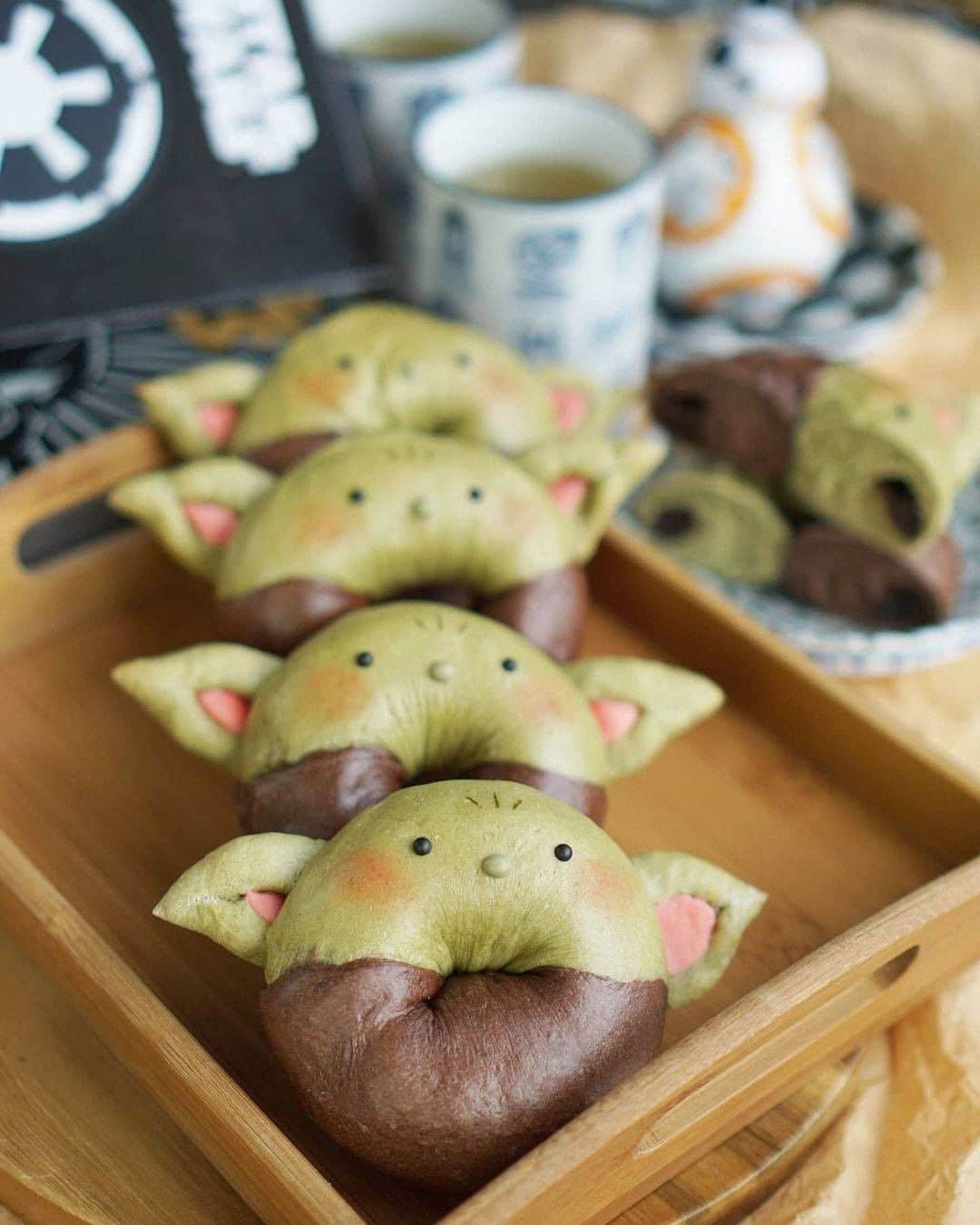 9GAGさんのインスタグラム写真 - (9GAGInstagram)「Too cute to eat💚 📸 @mellyeatsworld - #babyyoda #grogu #food #9gag」1月8日 13時36分 - 9gag