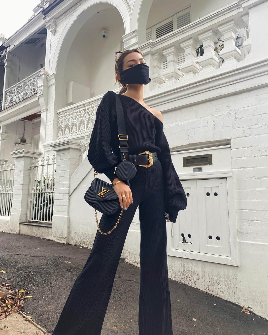 リリーマイマックのインスタグラム：「A cold summer ☁️ @revolve @lacademie_」