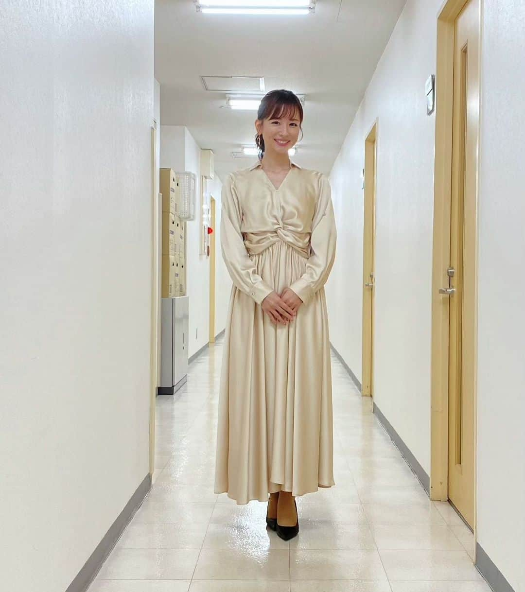 皆藤愛子さんのインスタグラム写真 - (皆藤愛子Instagram)「❤︎ #プレバト 衣装です👗次こそは！！！」1月8日 19時43分 - aiko_kaito_official