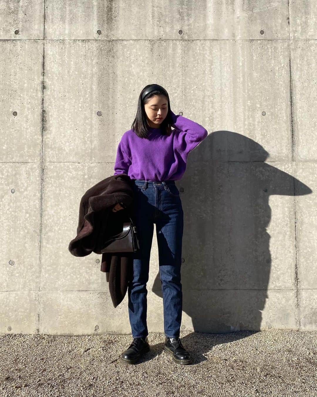 人見古都音さんのインスタグラム写真 - (人見古都音Instagram)「風に負けそうだった🌪🌪🌪 #uniqlou #zara #moussy #drmartens」1月8日 19時44分 - kotone_hitomi