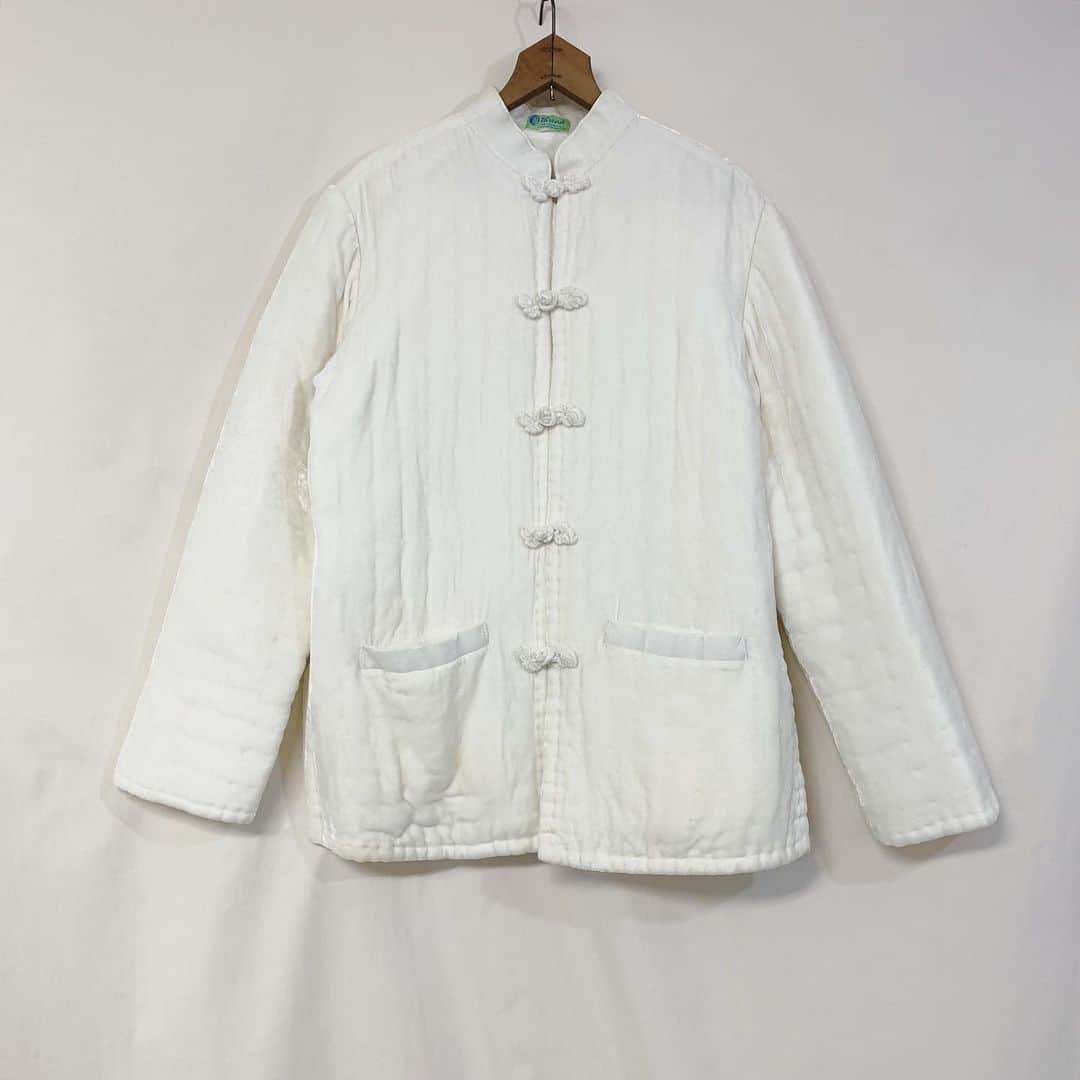 i nouさんのインスタグラム写真 - (i nouInstagram)「. SOLD.  white quilting china jacket #inou_vintageclothing」1月8日 14時26分 - inou_vintageclothing