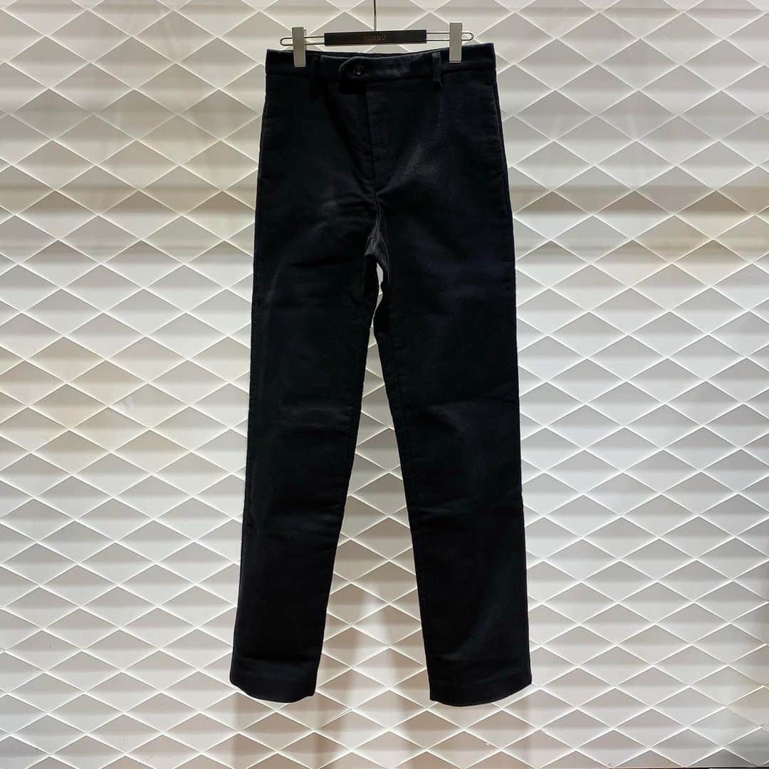 のインスタグラム：「【FRANK LEDER】 "DEUTSCHELEDER TROUSERS"  pants ¥48,000+tax  →30%off!  お取り扱い店舗﻿ ◾︎ROSSO ミント神戸店﻿ Tel : 050-2017-9117 ◾︎ROSSO ソラリアプラザ福岡店﻿ Tel : 050-2017-9119 ﻿  ※この商品は店舗通販可能です。 ※上記店舗のみでのお取り扱いにつき、お問い合わせにつきましても上記の店舗までお願い致します。﻿  只今、店舗通販につきまして送料・代引き手数料無料キャンペーンを行っております。 是非ご利用くださいませ。 ﻿ #urbanresearchrossomen﻿ #rossomen﻿ #urbanresearch﻿ #studionicholson  #frankleder #urbanresearchrosso_kobe﻿ #urbanresearchrosso_fukuoka」