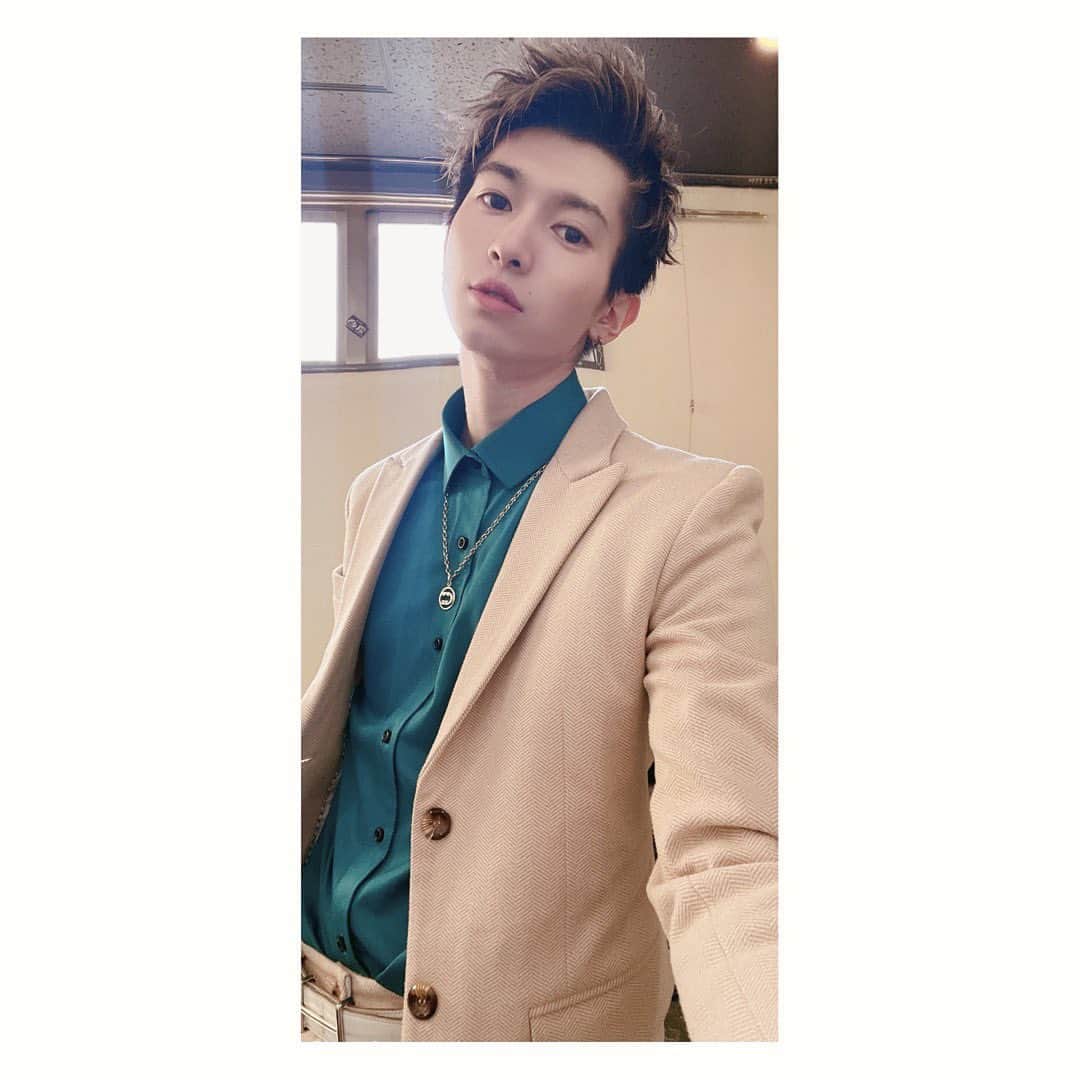 岡田鷹斗のインスタグラム：「食べた後眠くなるのはWhy? #why」