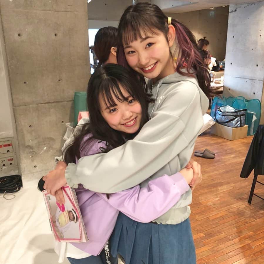 ニコ☆プチのインスタグラム：「好きなものが似ていて、すっかり意気投合しためめち＆フタバ🌱﻿ ﻿ #ニコプチ﻿ #小松崎ふたば﻿ #川合菖蒲」