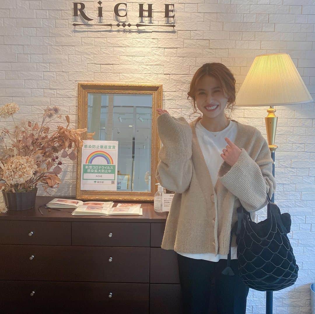原口恵美のインスタグラム：「﻿ ﻿ 年末にまたソニックフィット行ってきました🥰﻿ ﻿ @riche_kichijoji.sonicfit  はみなさん本当に可愛くて❣️﻿ 行くだけで癒されます🥰﻿ ﻿ お話も楽しくて　いつもあっという間に﻿ 終わってしまいます☺️﻿ ﻿ 年末に綺麗にしてもらって大満足でした☺️﻿ ﻿ ﻿ #ソニックフィット #自分磨き #prではありません ﻿ ﻿ 緊急事態宣言が出てしまいましたね😭﻿ ﻿ 今一度、自分の行動を考えないと！﻿ と気を引き締めました💪﻿ ﻿」