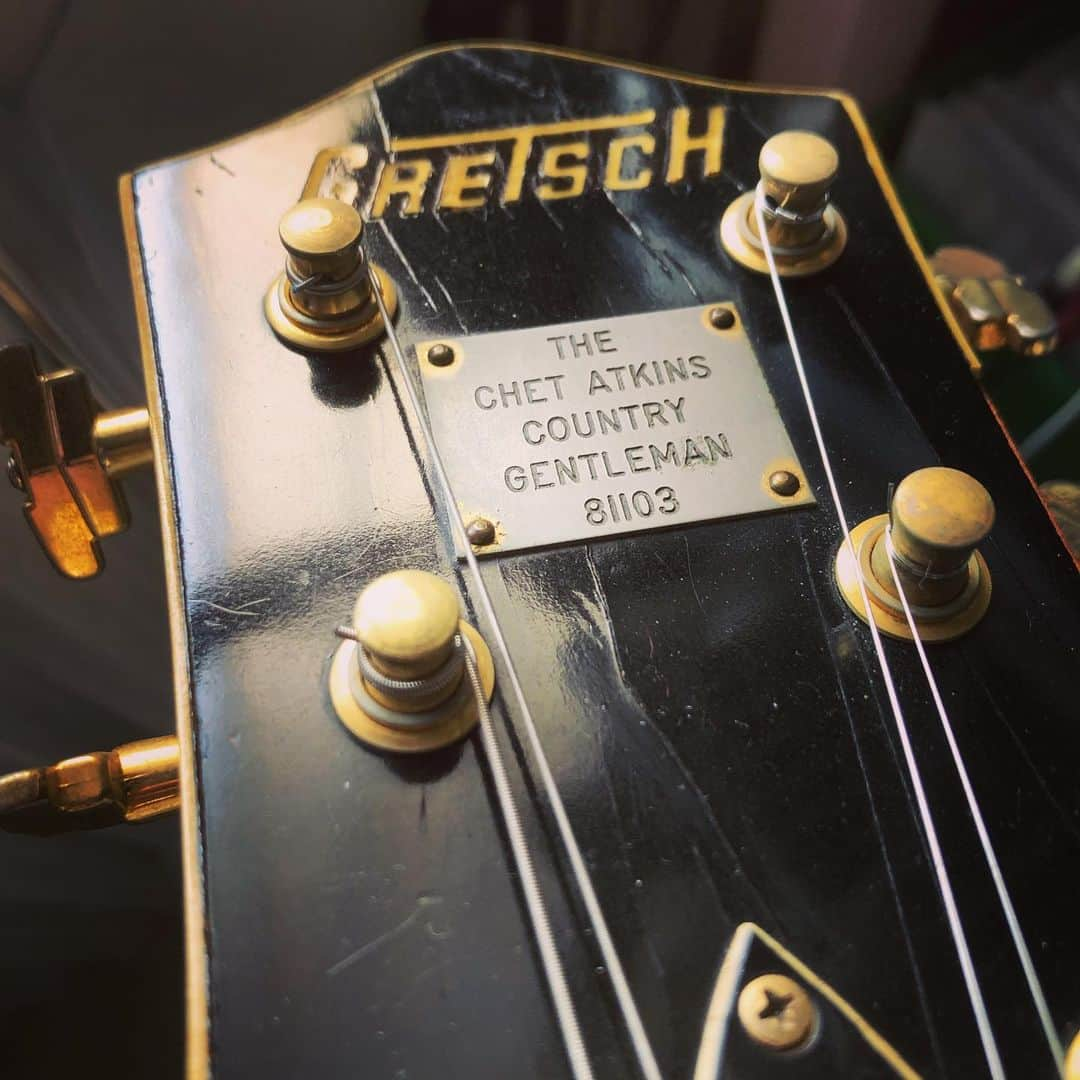 外園一馬さんのインスタグラム写真 - (外園一馬Instagram)「Country Gentleman🎩  #gretsch  #countrygentleman  #chetatkins  #vintageguitar  #vintage  #1960s  #60s」1月8日 17時17分 - kazumasotozono_gt