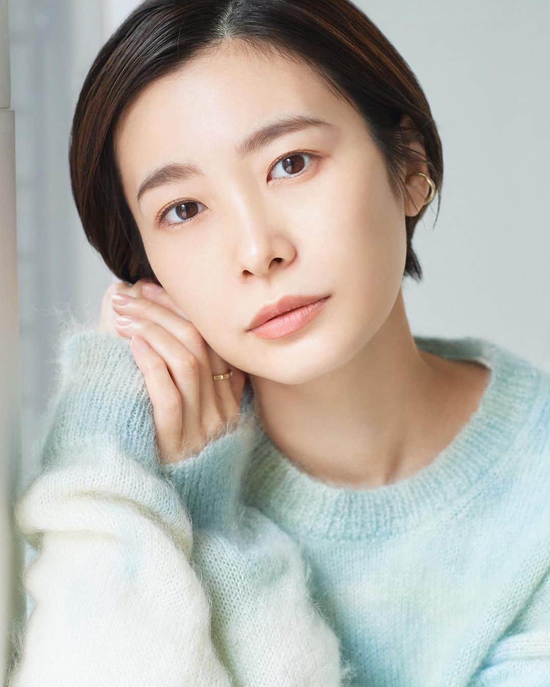 永瀬かおるのインスタグラム：「こんな時だからこそ、 今年は生活に関わること、健やかに生きるために、出来ること🌱 そんなことを発信して行きたいなぁ☺️  #永瀬髪切りました」