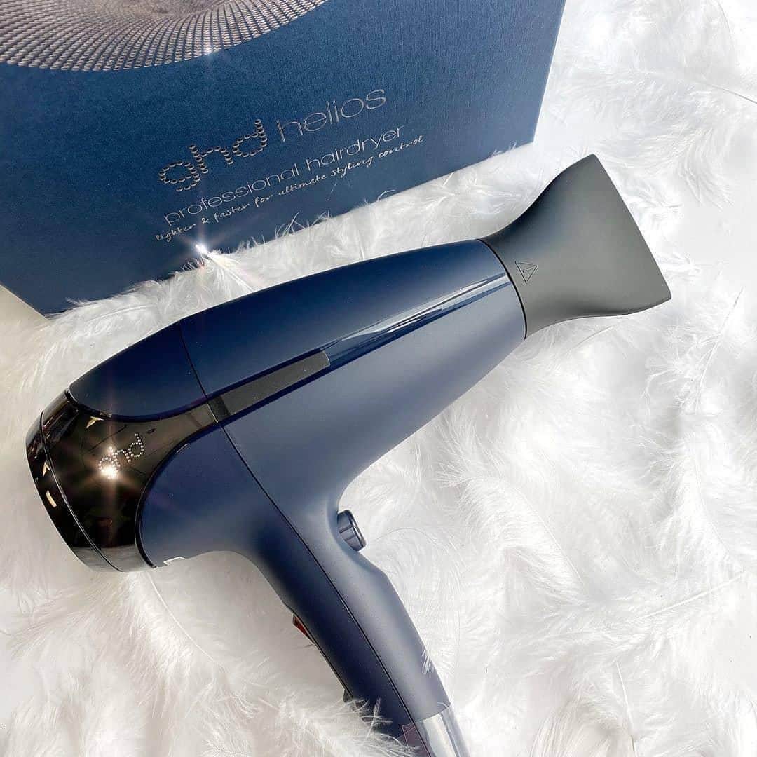 ghd hairさんのインスタグラム写真 - (ghd hairInstagram)「It's the tool you need to add to your ghd collection ✌️ The award-winning #ghdhelios delivers the blow dry of your dreams. ✨@vivohairnz   #ghd #ghddryjan #ghddryjanuary #ghdhelios #hairgoals #hairtools #hairstyling #hairenvy」1月9日 4時56分 - ghdhair