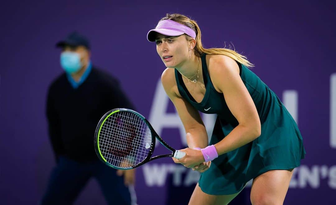 WTA（女子テニス協会）さんのインスタグラム写真 - (WTA（女子テニス協会）Instagram)「Heading into the weekend with a win 😊 #AbuDhabiWTA」1月9日 4時01分 - wta