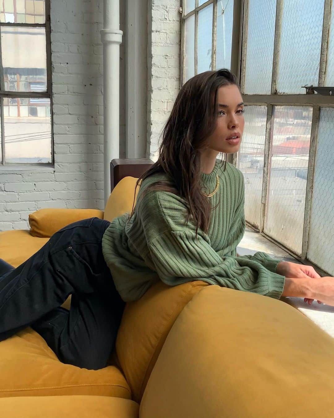 ギーザ・ラガースのインスタグラム：「Now a days」