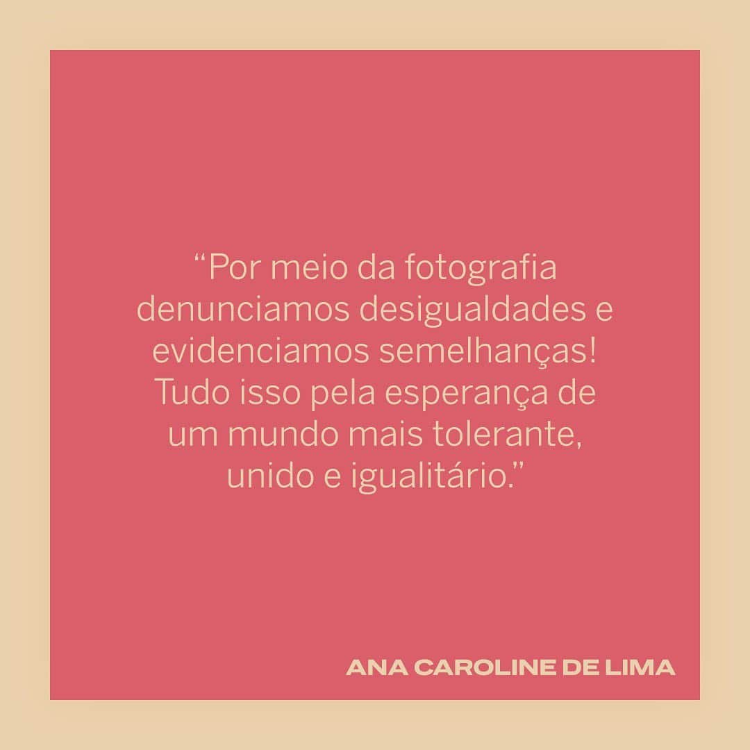 ELLE Brasilさんのインスタグラム写真 - (ELLE BrasilInstagram)「Cada imagem carrega e representa uma história. No Dia Nacional da Fotografia e do Fotógrafo, perguntamos para alguns profissionais da área sobre a importância da construção da imagem e o que esse trabalho significa para cada um. "Somos agentes do nosso próprio tempo, Nina Simone já tinha alertado ‘é uma obrigação artística refletir o meu tempo’. Precisamos imaginar outras realidades e tecer fios de esperança, o mundo está esperando por aquilo que temos a oferecer", disse @juhafotografia. Na galeria, você também confere as respostas de @pdrpinho, @paulovainer, @bobwolfenson e @antropologiavisual. Aproveite este post para marcar um fotógrafo ou fotógrafa que você admira.」1月9日 4時30分 - ellebrasil