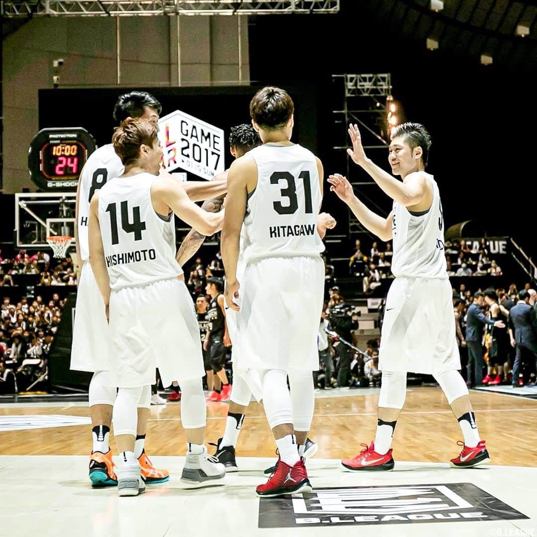 B.LEAGUEさんのインスタグラム写真 - (B.LEAGUEInstagram)「.﻿ 過去の〝B.LEAGUE ALL-STAR GAME〟をおさらい📸 ﻿ 今年は1/15(金)・1/16(土)に茨城県水戸市で開催💐﻿ .﻿ #BLEAGUE #Bリーグ #Bリーグオールスター」1月8日 20時00分 - b.league_official