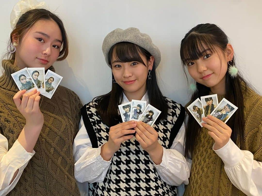 Girls²さんのインスタグラム写真 - (Girls²Instagram)「♡♡♡  いよいよ来週1/13(水)、Girls² 3rd EP「ジャパニーズSTAR」発売となります🐱🎶  Sony Music Shopではランダムチェキ特典付きCDのご予約を受付中🙌🏻  今回もメンバー直筆サイン入り当たりが入っています✨ (メンバーが写真で紹介してくれておりますっ👀）  特典は無くなり次第終了となりますのでご予約はお早めに🌟  #Girls2 #ガールズガールズ﻿ #ねこねこ日本史 #ジャパニーズSTAR #おはスタ #おはガール﻿ #Girls2Revolution #9人のキズナ﻿ #ファントミラージュ #ファントミ #lovely2 #ラブリーラブリー #ラブパトリーナ #ラブパト﻿ #小田柚葉 #隅谷百花 #鶴屋美咲 #小川桜花 #増田來亜﻿ #菱田未渚美 #山口綺羅 #原田都愛 #石井蘭﻿ #渡辺未優 #山口莉愛 #山下結衣 #杉浦優來」1月8日 20時18分 - girls2_official