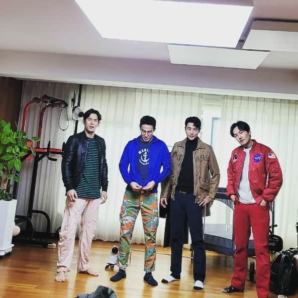 ハン・ジョンスさんのインスタグラム写真 - (ハン・ジョンスInstagram)「왕년 F4... 아저씨들ㅋ 추워서 밖을 못나가겠다.ㅠㅜ #춥다 #왕년 #F4 #아저씨들 #ㅋ」1月8日 20時38分 - hanjungsoo