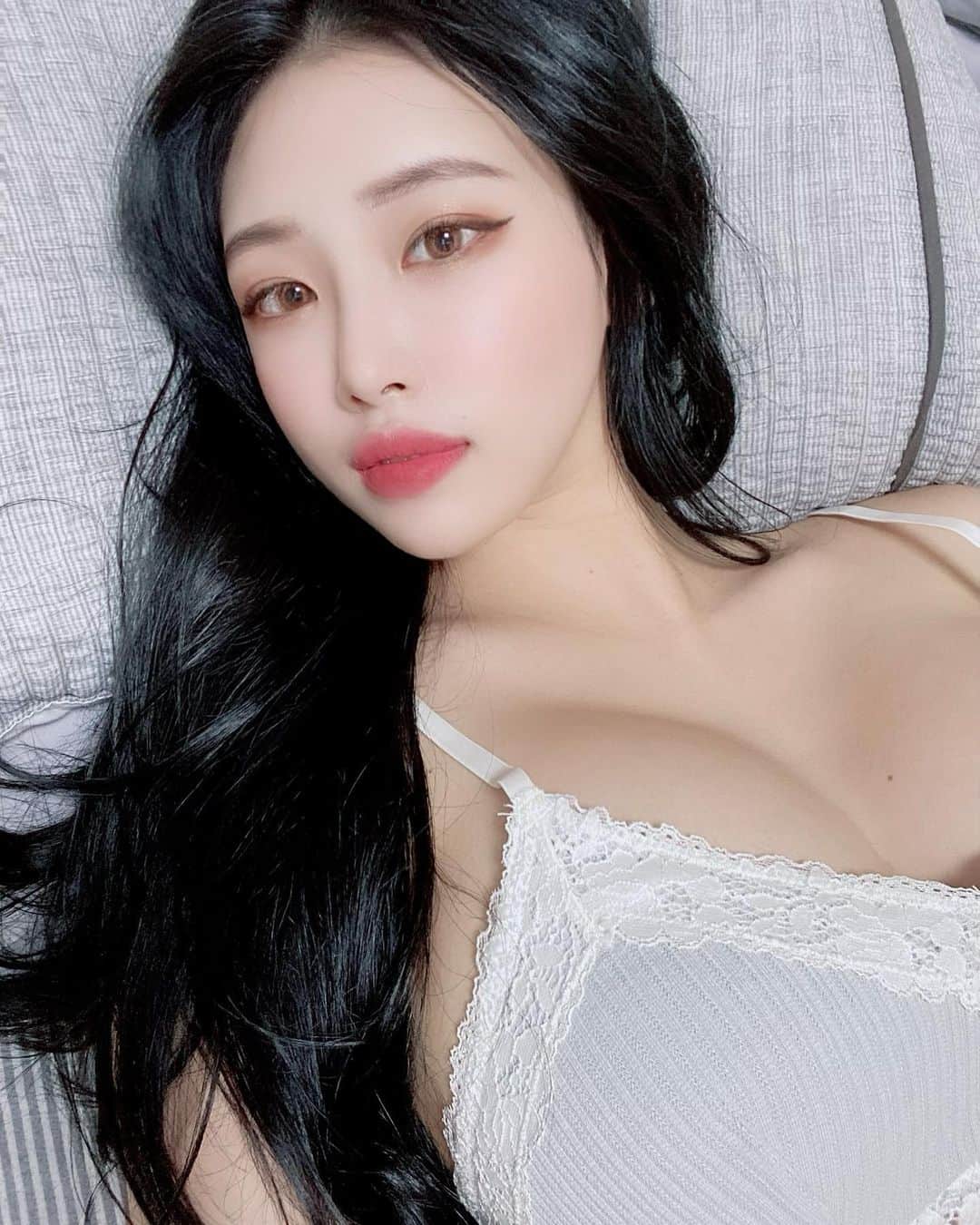 のインスタグラム：「🛌」