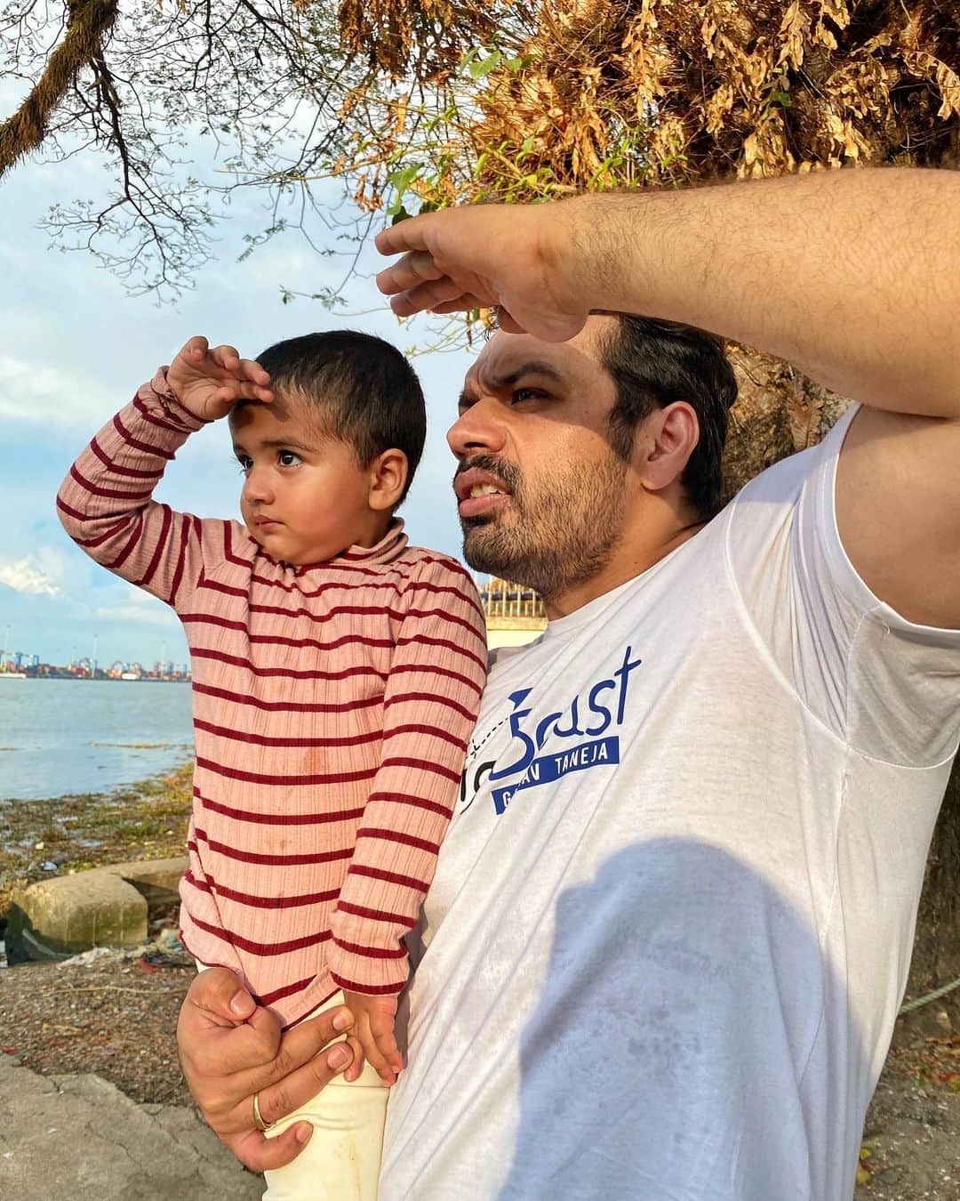 Gaurav Tanejaのインスタグラム：「Waiting for engagement after uploading a post. . . When we spot it.. . #flyingbeast #travel #2021」
