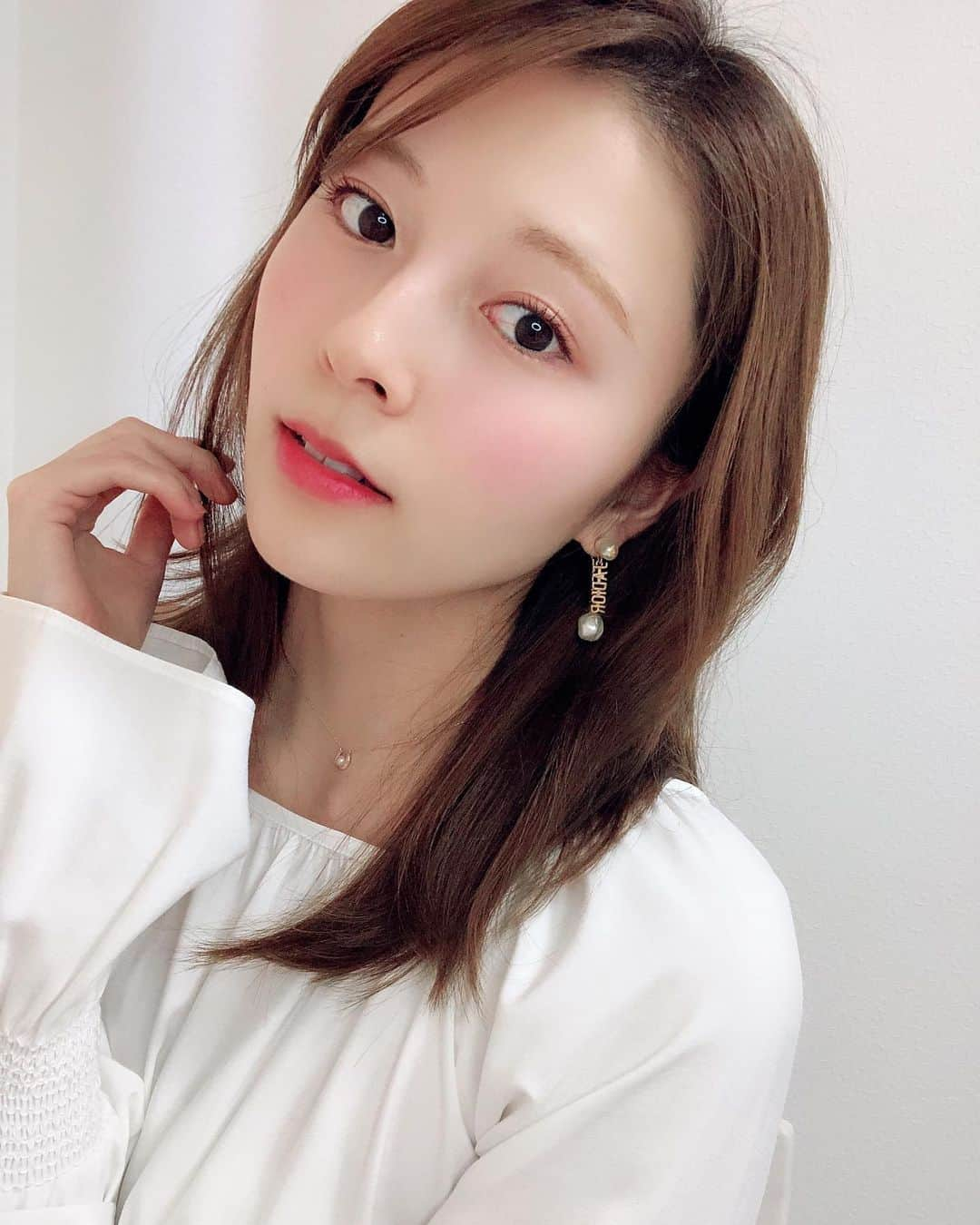 菊原梨華のインスタグラム：「・ ・ 2021年今まで以上に 楽しい年になることでしょう🥰 とっても楽しみだっ🌸 ・ インスタも更新頑張ろう🤣💓 最近できてなかった😀 ． #2021#good#me#follow#今年は#腹六分目#意識#w」