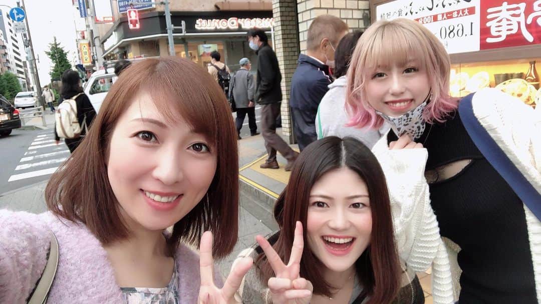 のインスタグラム：「本日放送のウワサのお客さま！  爆食ママ会⭐︎  見て下さった方、ありがとうございます！  海鮮三崎港さんの最高に美味しいお寿司を値段を気にせず、好きなだけ食べていいという、ただただ幸せでしかない企画でした♪  撮影したのは、もう2ヶ月以上前ですが、池田ママとも久々に会えて嬉しかった♪」