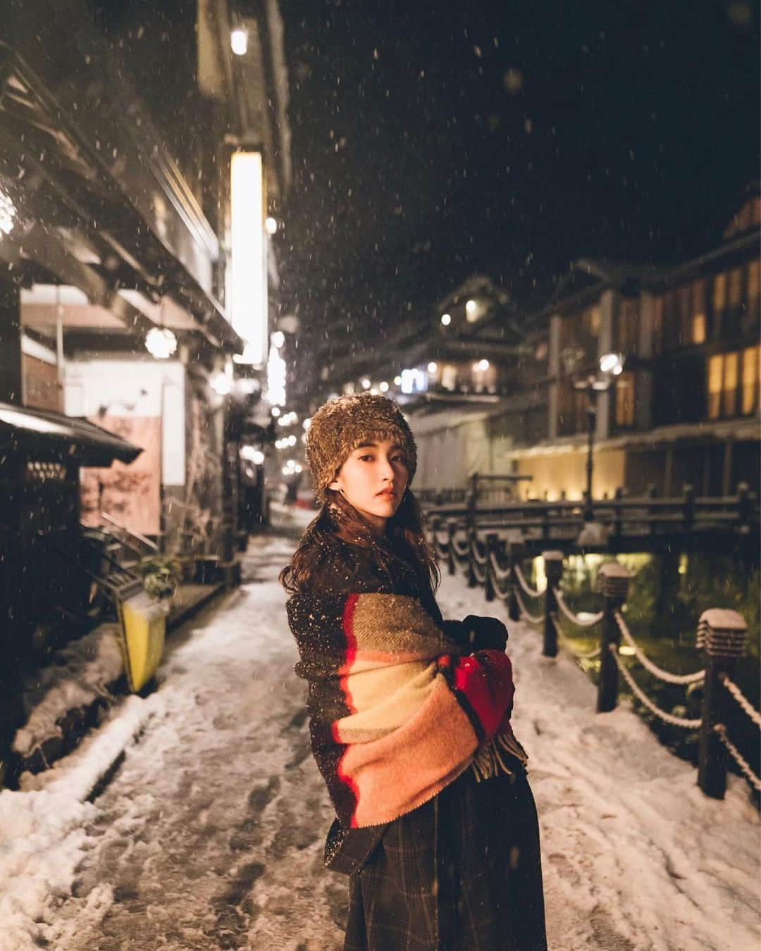 Yuma Yamashitaのインスタグラム：「大正浪漫 @sakura__julia  #hellofrom Ginzan Onsen」