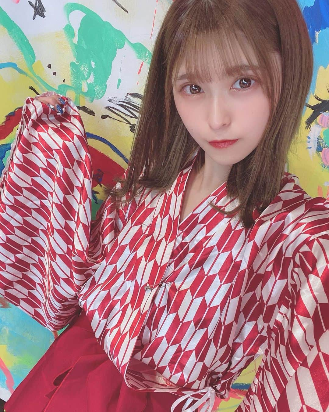 渋谷佳子さんのインスタグラム写真 - (渋谷佳子Instagram)「2020.01.08 ＊ インスタも放置しすぎました🤦‍♀️ 今日はハイカラさんのコスプレ🤭 ハイカラさんって何！？笑 ＊ ＊ #ボブ#ヘアアレンジ#外ハネ#アイドル#モデル#サロモ#自撮り#コスプレ#コスプレイヤー#ハイカラさん#美男美女と繋がりたい#いいね返しは絶対#fff#f4f#l4l#instagram#instagood#idol#model#japan#makeup#selfie#cosplay#cosplayer#cosplaygirl#cosplayphotography#hair#hairstyle#salonmodel#girly」1月8日 22時13分 - nuuuun___01