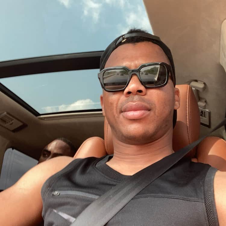 のインスタグラム：「Small steps also make a giant step. #wekeepmoving #GODISTHEGREATESTOFALL  #U8 #priceless #ABAMANDIABA #ANDANDO」