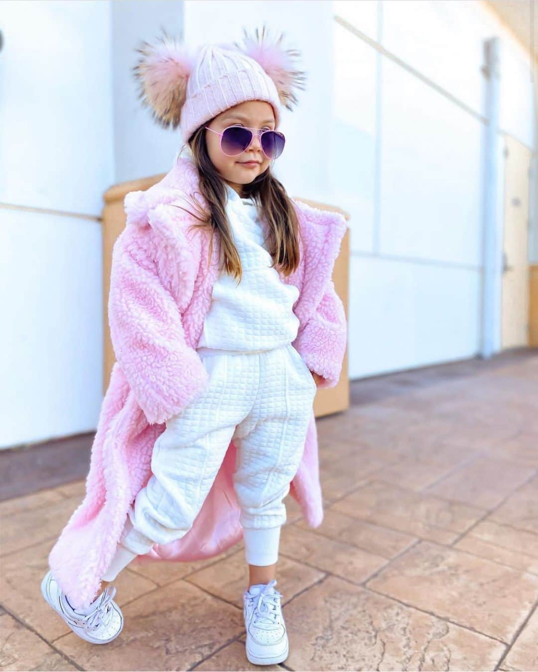 Kidz Fashionのインスタグラム：「💗By @little_khloe_emely #kidzfashion」