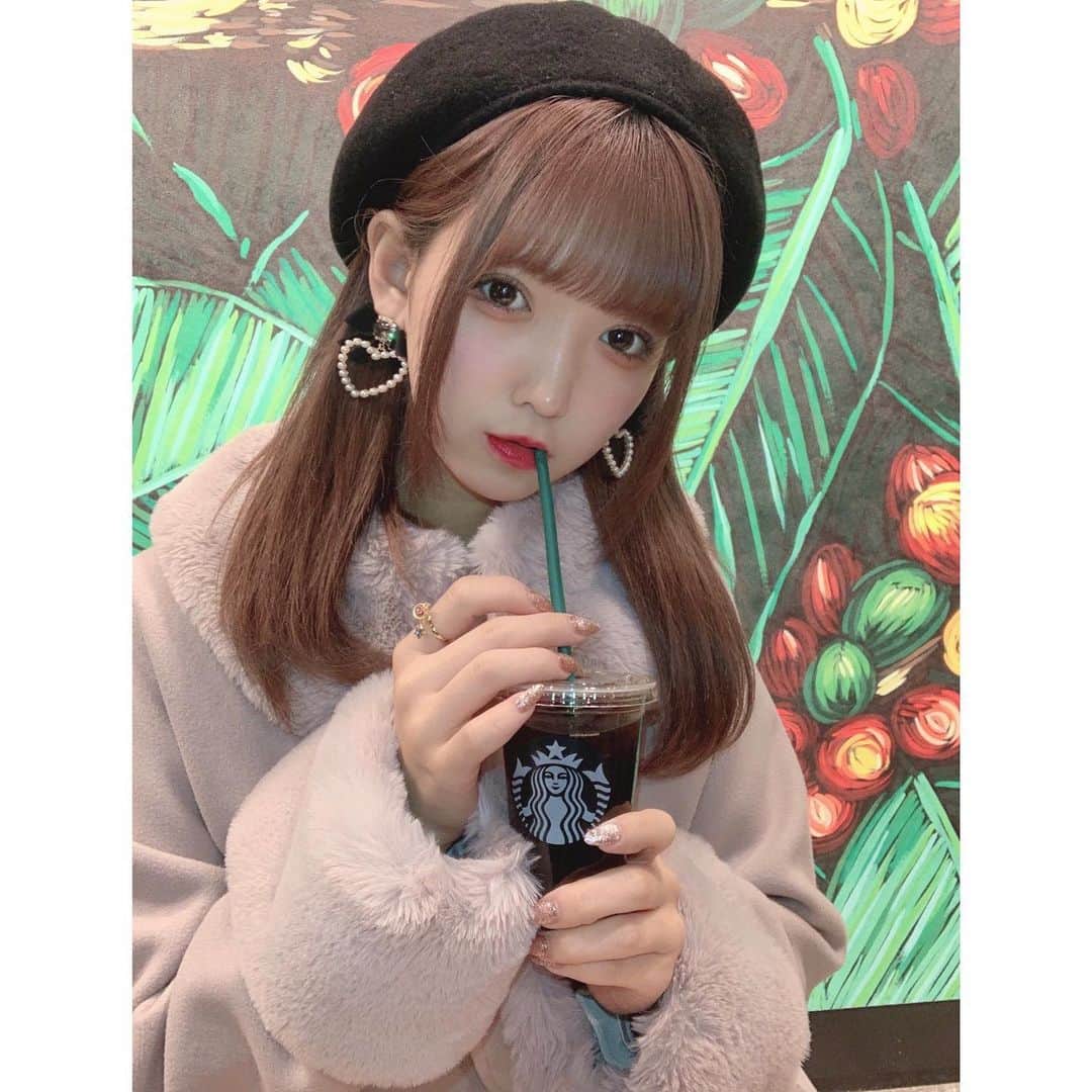 のインスタグラム：「ﾟ+.*ʚ . . . ブラックコーヒーとビールがすきでし✌️ ⑅ Twitterとは違う写真だよ☕️ . . . ɞ*.+ﾟ」