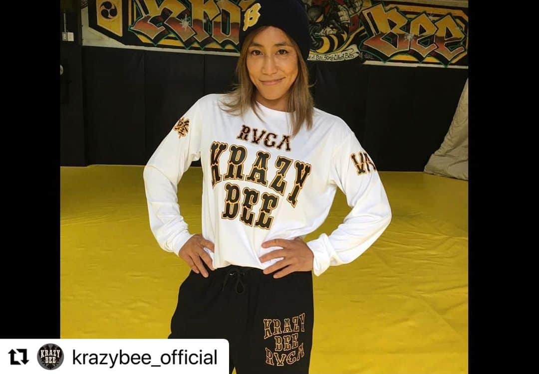 山本美憂さんのインスタグラム写真 - (山本美憂Instagram)「Thank you so much again to @rvcajapan @rvca 🙏🏽❤️❤️❤️  #Repost @krazybee_official with @make_repost ・・・ . @rvca × @krazybee_official // collection now on sale」1月8日 22時42分 - miyuu_krazybeeee