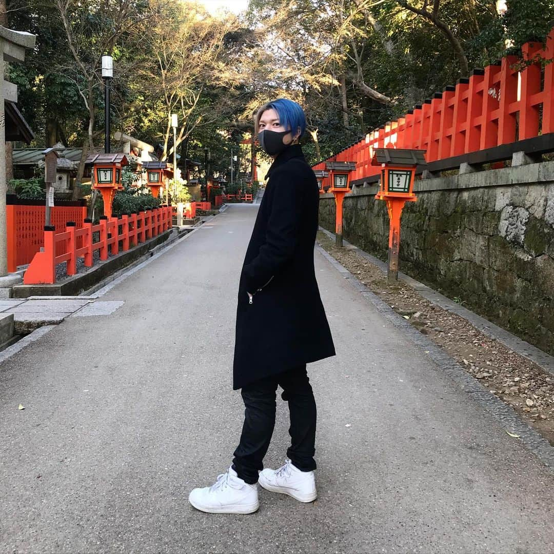 KENSHIN -XTRAP-のインスタグラム：「⛩HAPPY NEW YEAR⛩﻿﻿ ﻿ 2021年は年男並びに厄年らしいです﻿ 今年も応援お願いします🧊﻿」