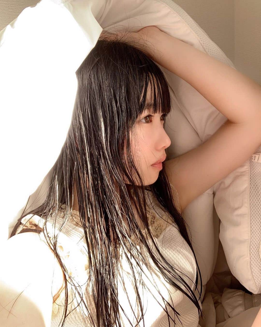 徳川めいのインスタグラム：「。。。🌓  #黒髪 #kawaii #naturephotography #sweetlolita #lovepuppies #コスプレ #メイド #style #lfl  #ootd  #naturephotography #beautifuldestinations #japanesegirls #Japan #koreanfashion #instapic #Gangnam #myongdon #일상스타그램 #tokyo  #JK  #autumn  #seifuku #twintails  #栗花落カナヲ　#鬼滅の刃　#鬼滅の刃コスプレ　#kimetsunoyaiba #cos #cosplay #tsuyurikanao」