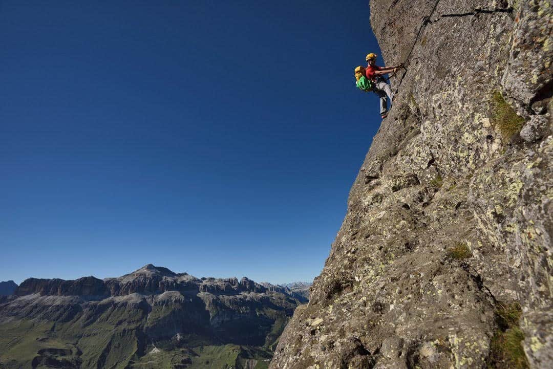 thephotosocietyさんのインスタグラム写真 - (thephotosocietyInstagram)「Photo by Robbie Shone @shonephoto / In the central Dolomites, Italy, this via ferrata known as Via Delle Trincee (Way of the Trenches) passes ruined World War I buildings balanced precariously on the ridge. The final third of the route runs past gun emplacements and along tunnels.」1月8日 23時13分 - thephotosociety