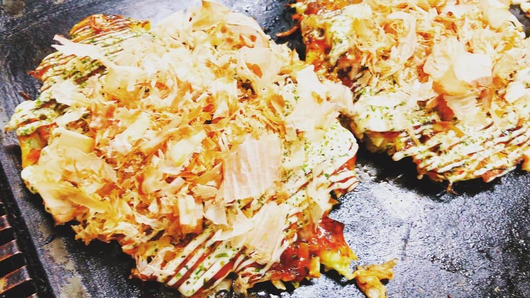 のインスタグラム：「あのーー、、美味しいんですけど！ 久しぶりに食べたなぁー♪ #お好み焼き #鉄板焼き」