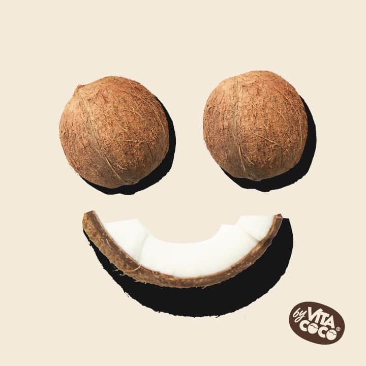 Vita Coco Coconut Waterのインスタグラム：「Happy Friday!」
