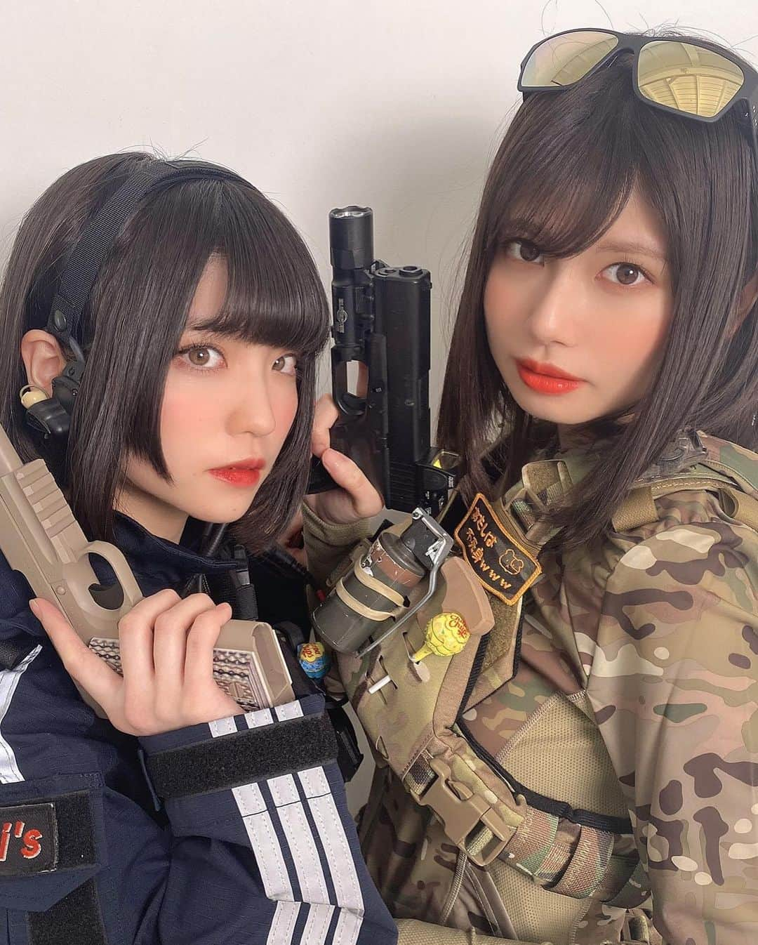 鹿目凛さんのインスタグラム写真 - (鹿目凛Instagram)「サバゲー雑誌『PEACE COMBAT3月号』の表紙が解禁されましたー！！！ かっこいいー！！！！ とっても嬉しいです🥺✨ 是非お手に取ってくださいね❣️ #ねもぺろ #PEACECOMBAT #サバゲー」1月8日 23時33分 - kaname_rin